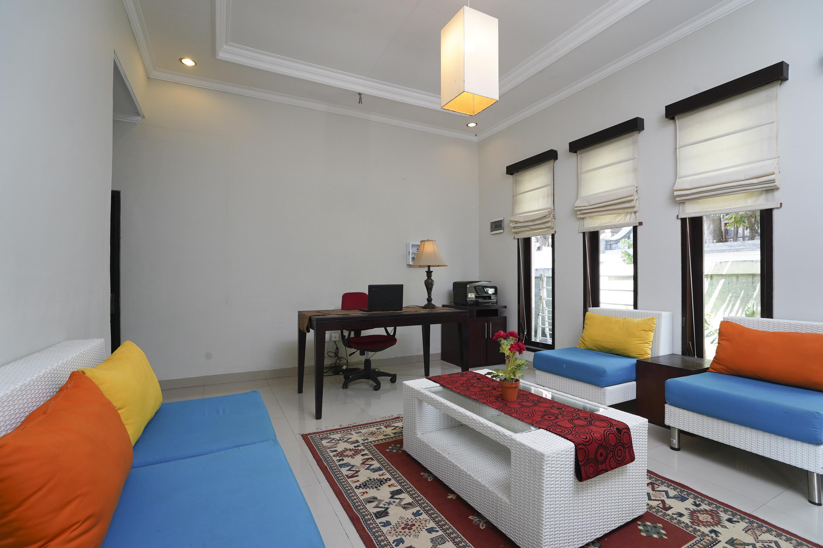 OYO 2321 Griya Shanti Homestay Ketewel Luaran gambar
