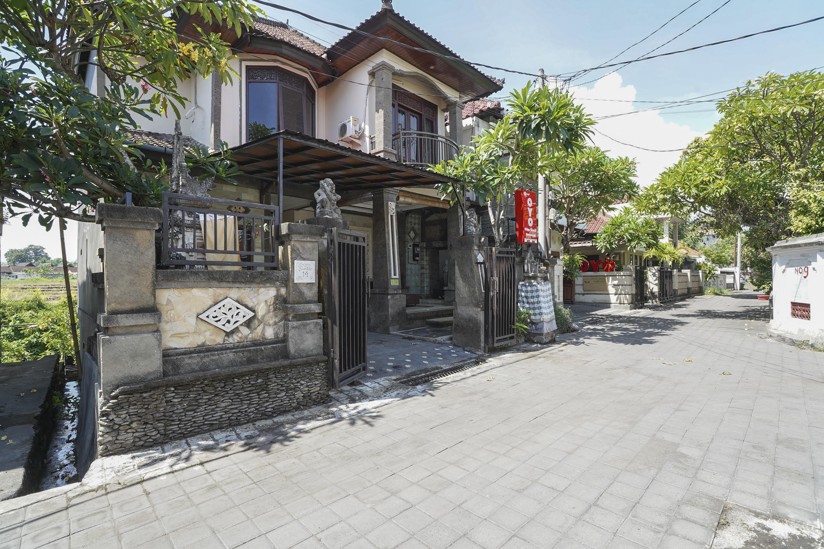 OYO 2321 Griya Shanti Homestay Ketewel Luaran gambar