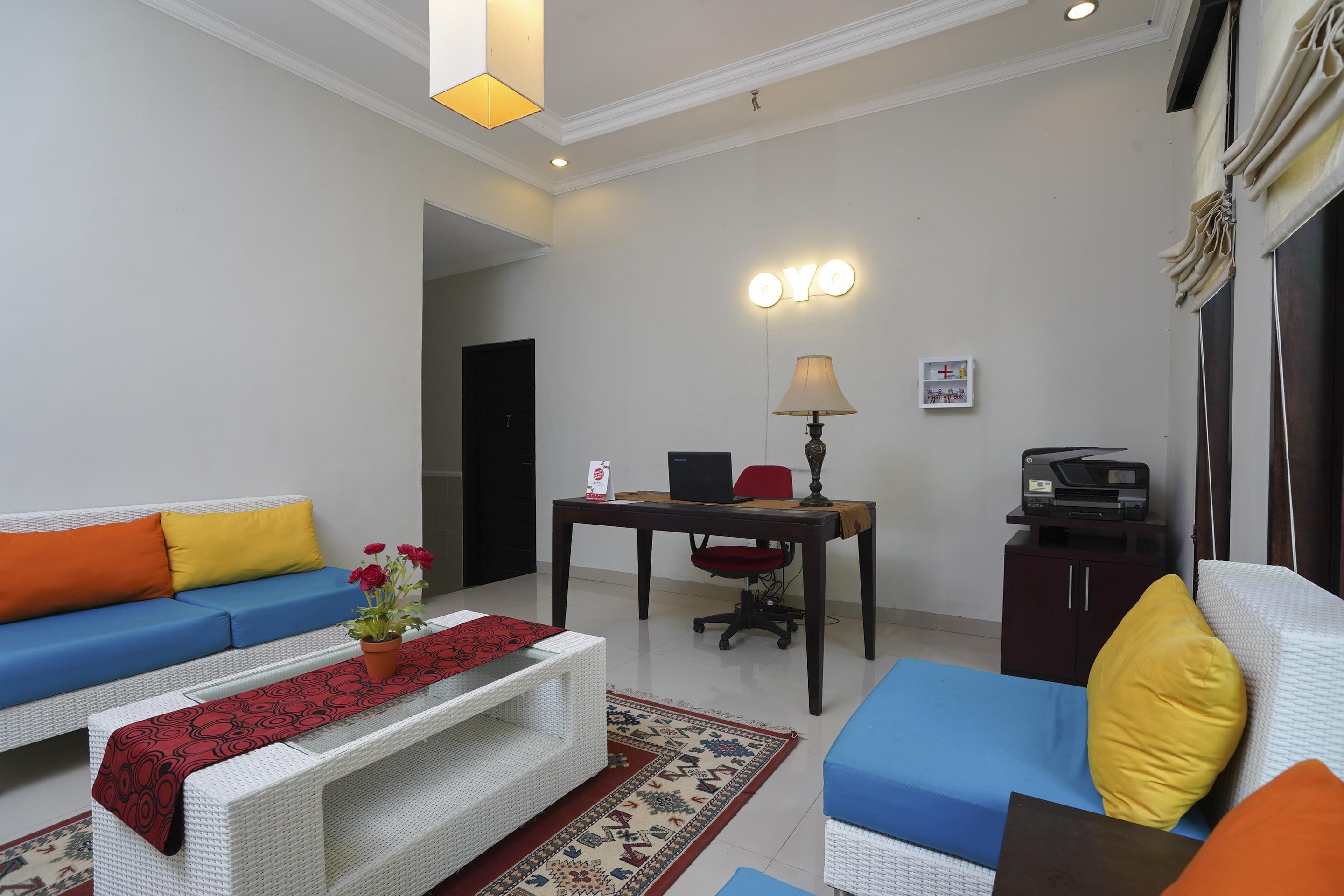 OYO 2321 Griya Shanti Homestay Ketewel Luaran gambar